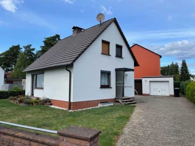 Kleines Einfamilienhaus mit Keller und Garage in Schneverdingen