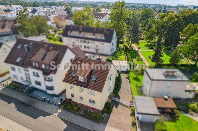 Freistehendes 2-3 Familienhaus mit Doppel-Garage in Dreieich-Sprendlingen