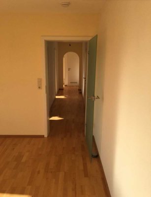 Freundliche 3-Zimmerwohnung in Ditzingen-Hirschlanden