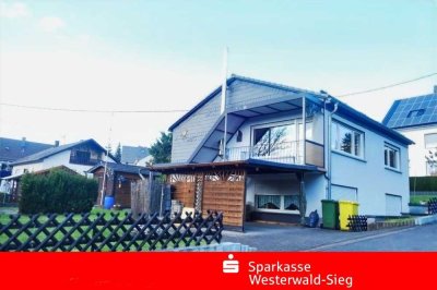 ZWEIFAMILEINHAUS ZU FAIREM PREIS!!! - Mit Kamin, Garten u. Carport!