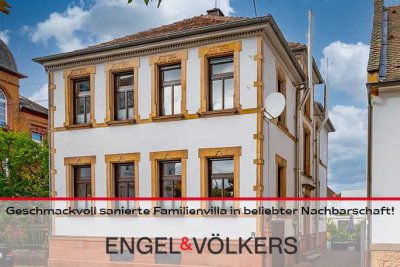 Historie trifft Moderne: Geschmackvoll sanierte Familienvilla in beliebter Nachbarschaft!