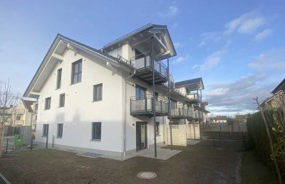 Exklusive 3-Zimmer-Dachgeschosswohnung mit Balkon in Landsham/Pliening