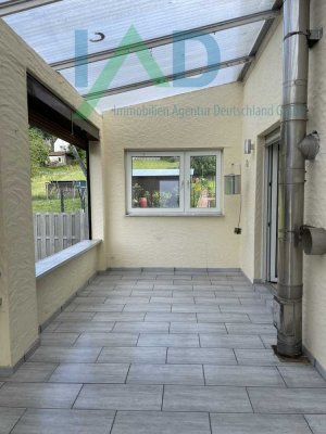 +++Freistehendes Einfamilienhaus in ruhiger Lage, mit großzügigem Wintergarten und Garage zu verkauf