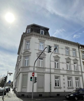 2 Zimmer Wohnung in saniertem Altbau in Offenbach, Nähe Wilhelmsplatz