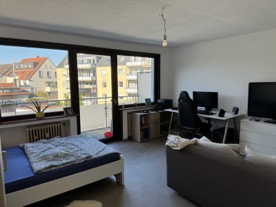 Stilvolle 1-Zimmer-Wohnung mit Balkon und Einbauküche in Essen