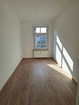 3-Raum Wohnung mit Balkon