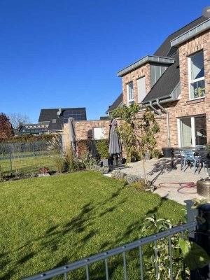 *Grefrath* Neubau-2021, attraktive,.DHH mitTerrasse, Garten, Garage, Wärmep.u. traumhafter Aussicht