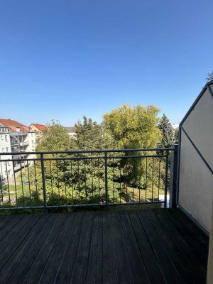 ** 3-Raum Wohnung mit Balkon**