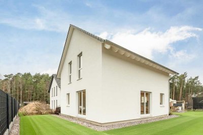 Wohnkomfort trifft Energieeffizienz – Erstbezug im schönen Borkwalde