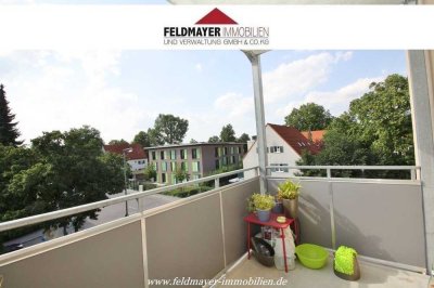 Anfragen per E-mail! Gepflegte 3 ZKB mit Balkon, Wohnküche und Bad mit Fenster!