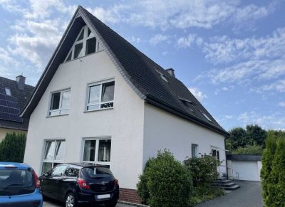 Zweifamilienhaus auf großem Grundstück in GT-Avenwedde