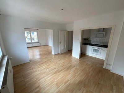 Helle, schöne 3 Raum-Wohnung **Im Herzen von Holsterhausen **