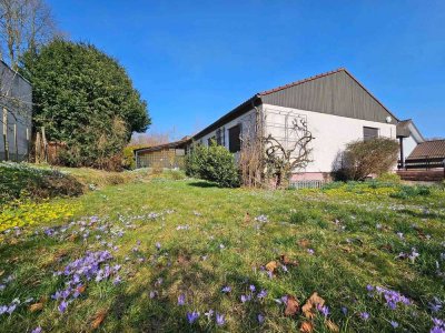 Charmanter Bungalow mit Traumgarten in ruhiger Anwohnerstraße in Wiesloch-Baiertal