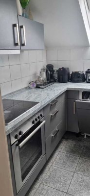 nachmitter gesucht f[r Geschmackvolle 3-Zimmer-Dachgeschosswohnung in Bonn