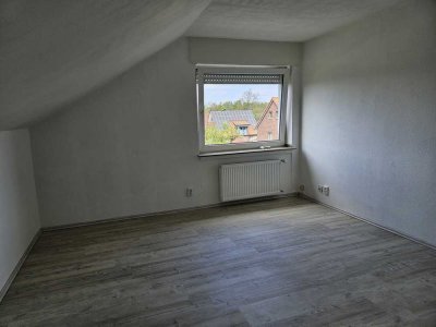 Bitte vorerst keine Anfragen mehr - Sanierte 1-Zimmer-DG-Wohnung mit EBK in Münster-Handorf