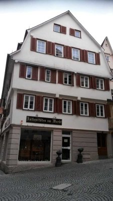 TÜ-Altstadt 4-Zimmer-Dachgeschosswohnung