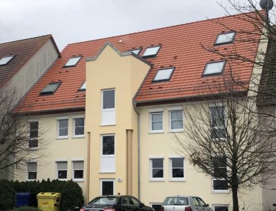 Helle 3-Raum-Souterrain-Wohnung gr. Terrasse in Schönefeld