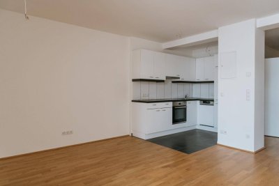 Helle 2-Zimmer-Wohnung mit Terrasse in Vöcklabruck