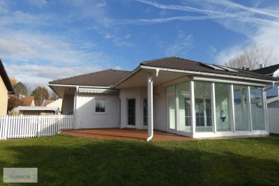 TOP GEPFLEGTER BUNGALOW IN SEENÄHE