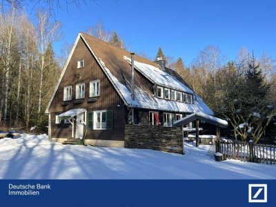 Zwangsversteigerung - Zweifamilienhaus in Braunlage