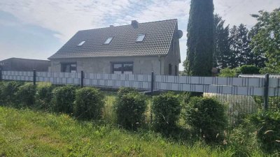 Preiswertes, saniertes 4-Zimmer-Einfamilienhaus mit gehobener Innenausstattung in Rubkow