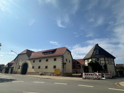 Viele EXTRAS! Pool, Innenhof, Nebengebäude uvm! Der denkmalgeschützte Gutshof mit viel Charme!