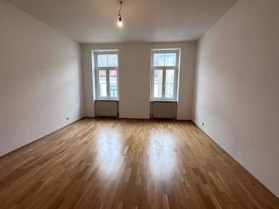 3 Zimmer Altbau-Eigentum im 2. Stock