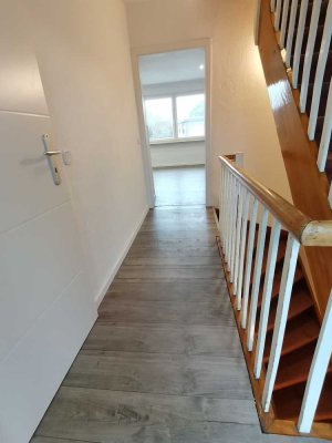 Sanierte 3-Zimmer-Wohnung mit großer Dachterrasse in Sahlenburg