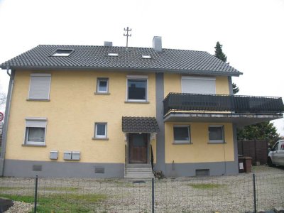 FREISTEHENDES 3-FH MIT CARPORT u. 2 GARAGEN AUF PFLEGELEICHTEM GRUNDSTÜCK IN RA-OTTERSDORF