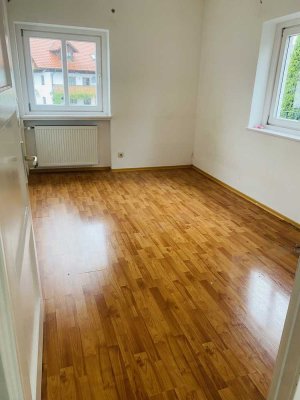 Helle 4 Zimmerwohnung mit Balkon in Top Lage