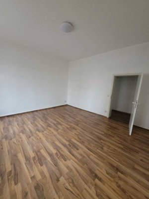 ++2-Raum Wohnung im Erdgeschoss++Dessau-Nord