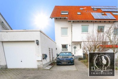 ***Doppelhaushälfte mit Garten + Kamin + Garage (Heizung 2022)-Energetisch TOP***