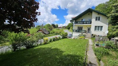 Provisionsfrei! Großzügiges Familienhaus, auch für 2 Familien bzw. Mehrgenerationenhaus geeignet! Natur pur!