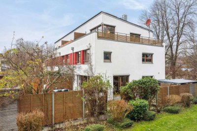 Erbbaurecht Deluxe - Sonniges Reiheneckhaus für die ganze Familie mit Garten, Dachterrasse & PV