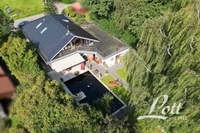 +++ Hochwertig ausgestatteter Bungalow mit Schwimmteich in ruhiger Bestlage von Augustfehn +++