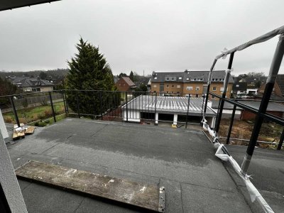 Neubau - sehr schön und helle 2 Zimmer Wohnung mit Dachterrasse (Südlage)