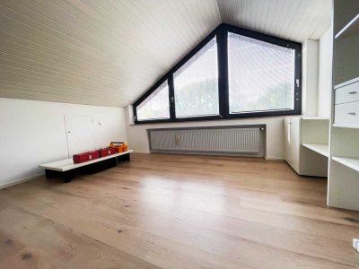 Helle 3-Zimmer-Maisonette-Wohnung (ca 100qm) mit Balkon und Garage in Aalen