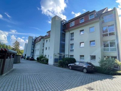 Schöne 2-Raum-Erdgeschosswohnung mit geh. Innenausstattung, Balkon, EBK und Stellplatz in Top-Lage