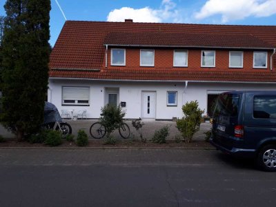 Sonnendurchflutete, Freundliche 2,5-Raum-Wohnung in Hattorf Am Harz-37197