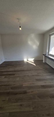 Sehr schöne 3 Zimmer Wohnung mit Balkon in Duisburg zu vermieten!!!