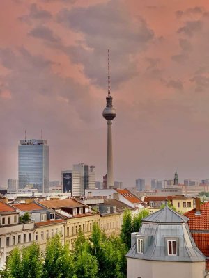 EXKLUSIVE PENTHOUSEWOHNUNG MIT TRAUMBLICK ÜBER BERLIN / AM WASSERTURM -BESTLAGE VON PRENZLAUER BERG