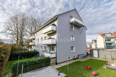 Schöne 4-Zimmer-Wohnung mit Südwestbalkon im 1. OG inkl. Stellplatz, 2023 saniert & jetzt bezugsfrei