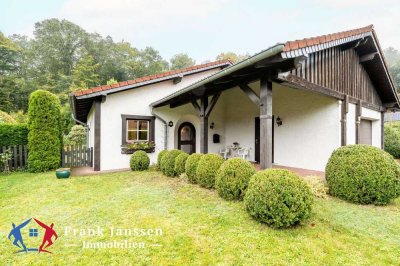 Freistehender Bungalow in Top-Lage mit Doppelgarage & Garten in Feusdorf - bezugsfertig