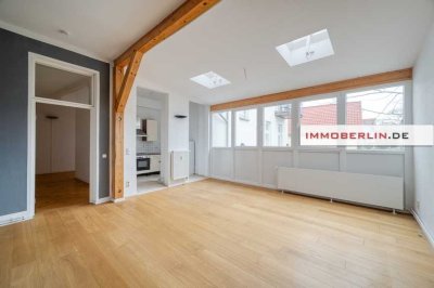 IMMOBERLIN.DE - Großzügige Altbauwohnung mit Westterrasse in beschaulicher Lage