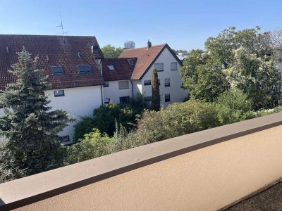 ++zentral-ruhig-hell++ 3-Zi. Dachterrassen Wohnung mit schönem Ausblick