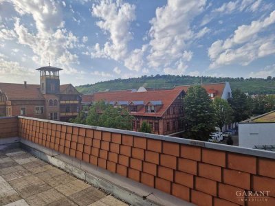 Helle und sonnige 2 Zimmer-Wohnung mit großer Terrasse und Weinbergsicht!