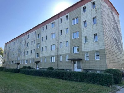 Frisch renoviert!  1-Zimmer-Wohnung mit Balkon auf dem Land