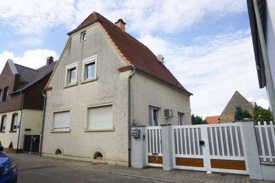 Ihr Traumhaus vom Einfamilienhaus wartet auf Sie