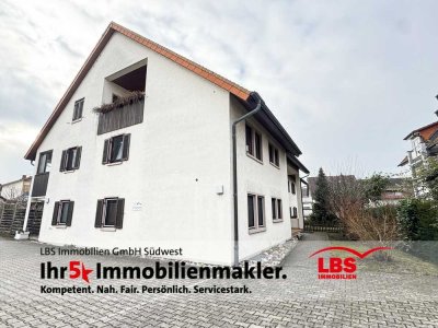 Charmante Wohnung mit Loggia und Einbauküche – Ihr neues Zuhause!