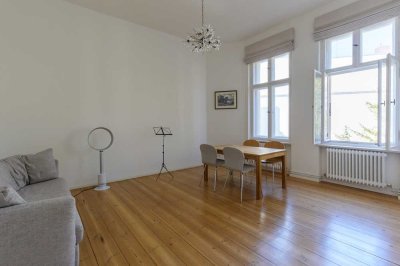 2-room Altbau apartment in Friedenau.